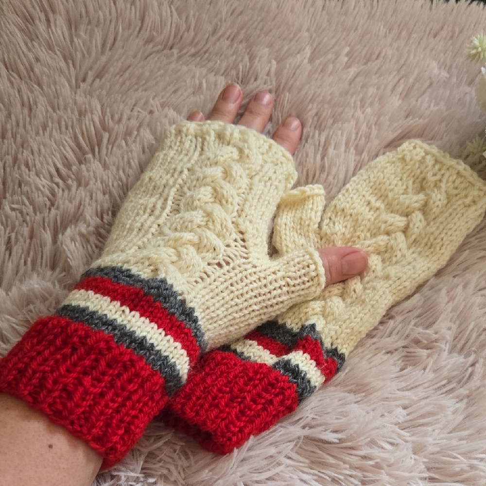 Canadiana Red and Gray Cable Handknit Fingerless Gloves Patons Classic 100% wool